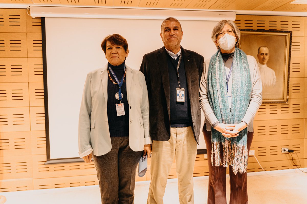 La seremi Gloria Icaza llegó hasta Hospital Regional de Talca 🏥, donde asumió como nuevo director Ricardo Salazar Cabrera 👨‍💻, de profesión Ingeniero Comercial y Magister en Gerencia y Gestión Pública, quien posee vasta experiencia en recintos hospitalarios del país.