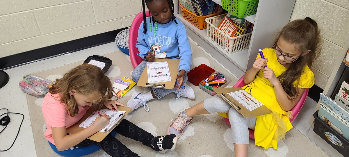 WBPBruins's tweet image. Pokemon Day continues to be a hit with a features sort, directed drawing, and writing activities. Great job practicing those skills, First Grade! #WalkinginBruinPride #engageCPS