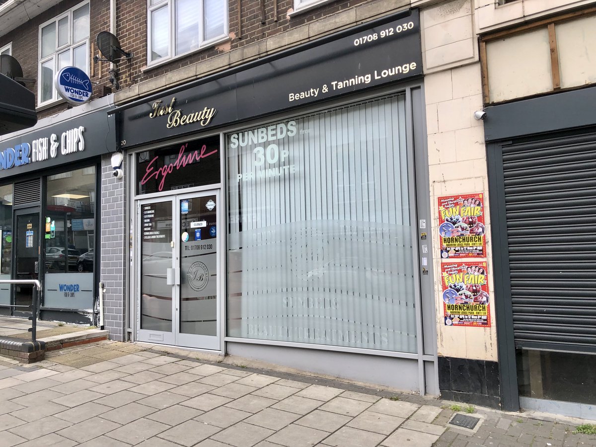 SMC_CS's tweet photo. Now Available - #LeaseAssignment Fully Fitted Tanning & Beauty Shop in Elm Park
📍 20 The Broadway, Elm Park, RM12 4RW
Marketing details 👇
https://t.co/w4Hl7Qtyra
#Commercial #ToLet #Beauty #Business #ElmPark #Hornchurch https://t.co/uQ0h18cJkh