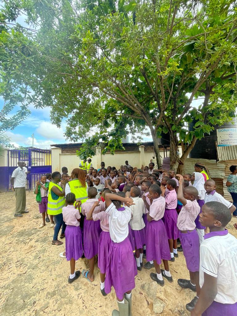 achiengemmily's tweet photo. Small acts when mutiplied by millions of people , can transform the world, all we have to do is to wake up and change. Tree seedlings planting at pentrose primary school , Nyali constituency was fruitful where it was planted all over the school compound.
#climatechange
#jazamiti https://t.co/xAy5LAoaZn