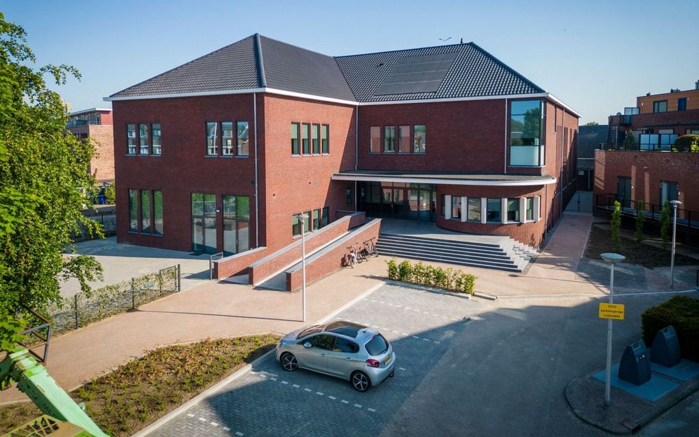 Nieuwe christelijke gereformeerde kerk in Sliedrechtse winkelbuurt dlvr.it/Sq37ZD