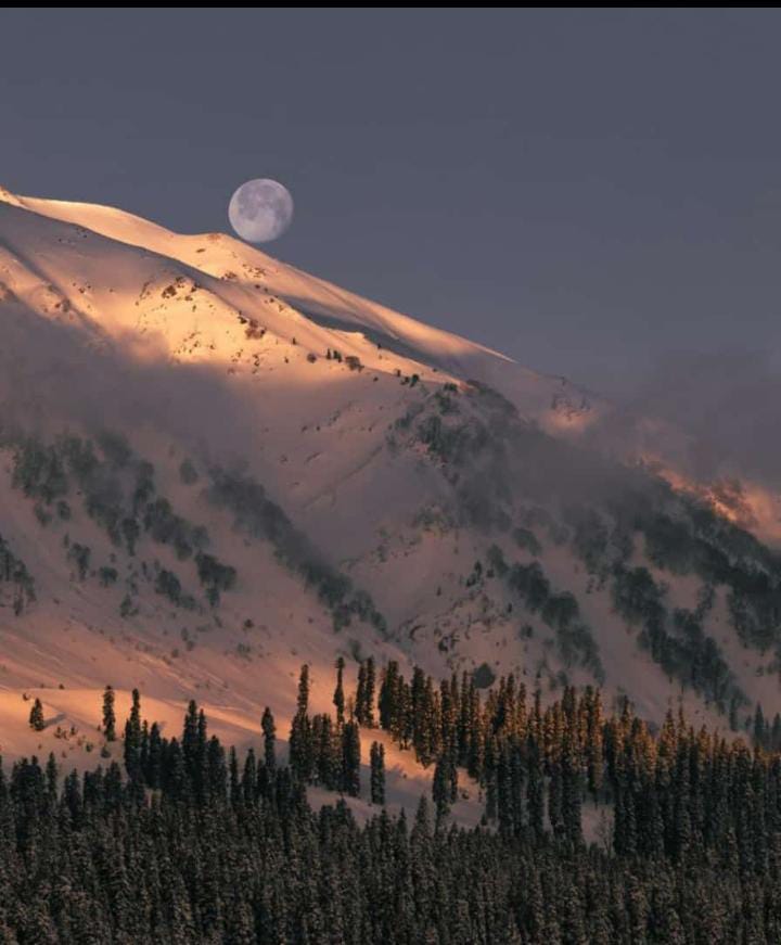 See how a new, young Moon peeps over the hills tonight;
Sparkling the neighbourhood, exploring the clouds;
I stand spellbound, half awake by the glitter of twilight.!

#poetry #poem #writing #WriteMap #DiabloIV #PrideMonth #StrayKids #SpiderVerse #jordanroyalwedding #moon #Snow