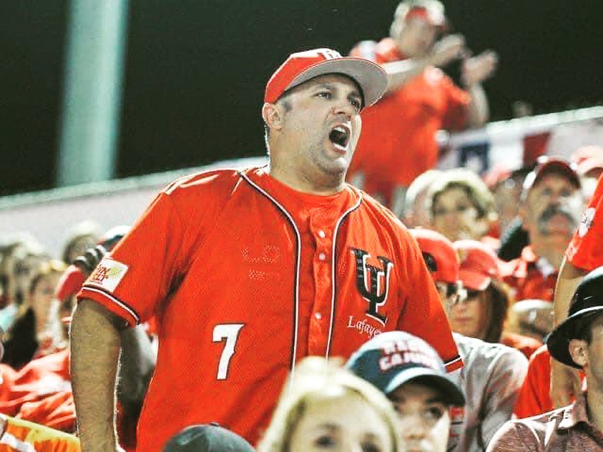 Gameday!!! #PunchTheClock #HornsDown #GeauxCajuns 🤟🏽 let’s get it done @RaginCajunsBSB @CoachDeggs28 @MaggardB