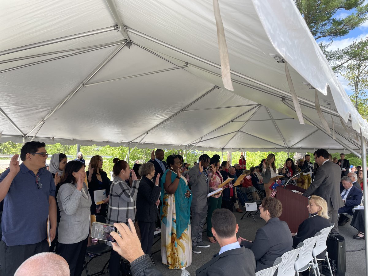 USCIS tweet media