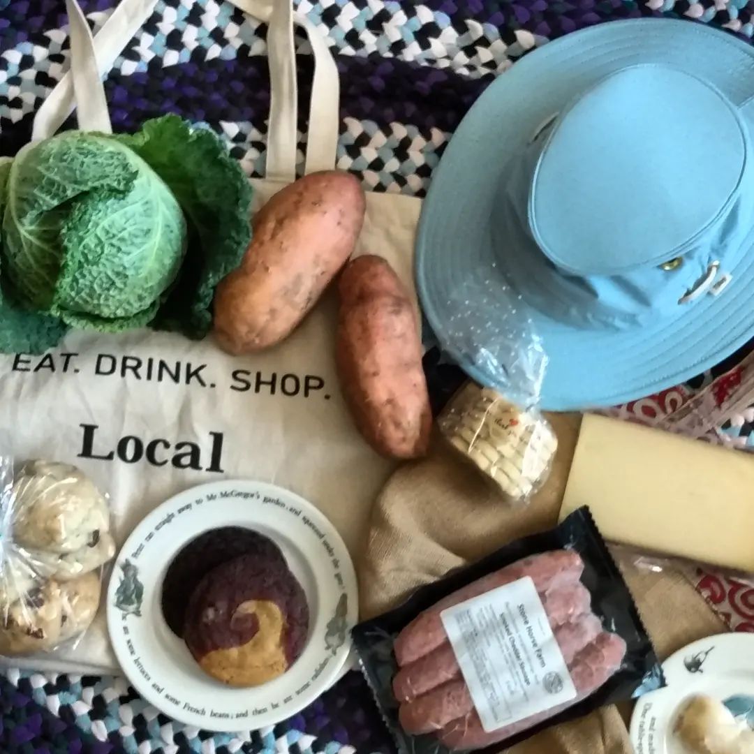 JBConline's tweet photo. Eat. Drink. Shop. Local.
#shoplocal #farmersmarket https://t.co/XLVZ3XDJG0