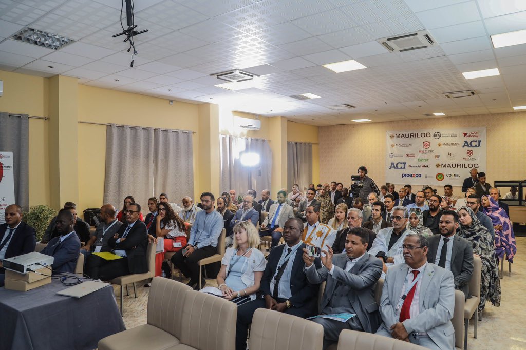CNASSMauritanie's tweet photo. مشاركة الصندوق الوطني للتضامن الصحي في المؤتمر المنظم حول فرص الاستثمار في قطاع الصحة موريتانيا – جزر الكناري.
خلال الطاولة المستديرة المنظمة حول الصحة الشاملة، قدمت مسؤولة التسويق الاجتماعي، السيدة زينب سيدي محمد، عرضا حول الصندوق الوطني للتضامن الصحي. https://t.co/JvMxMcCda6