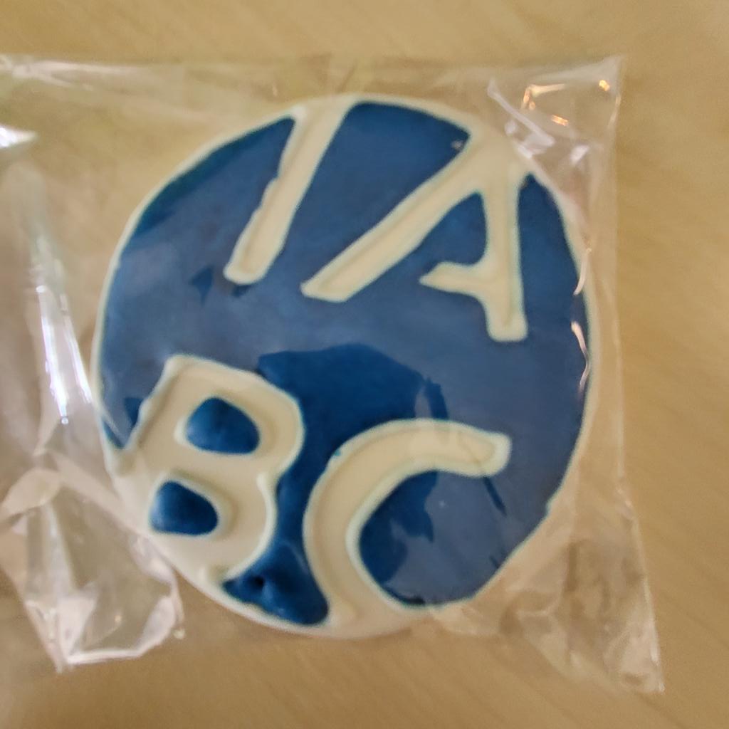 focuscom's tweet photo. When life gives you cookies! @IABC  @IABCyeg https://t.co/tzVowKxEc2