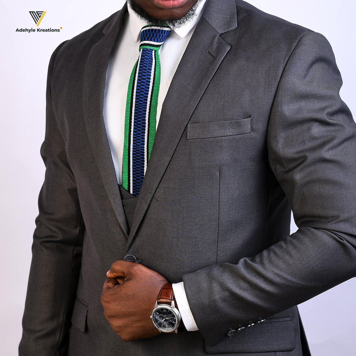 green_pulseco's tweet photo. Men look even more  dapper and regal when they rock suits with our handwoven #fugu and #kente neckties 🔥🔥 #madeinghana 

Shop here https://t.co/htf6gScmyB https://t.co/1laoaikfZj