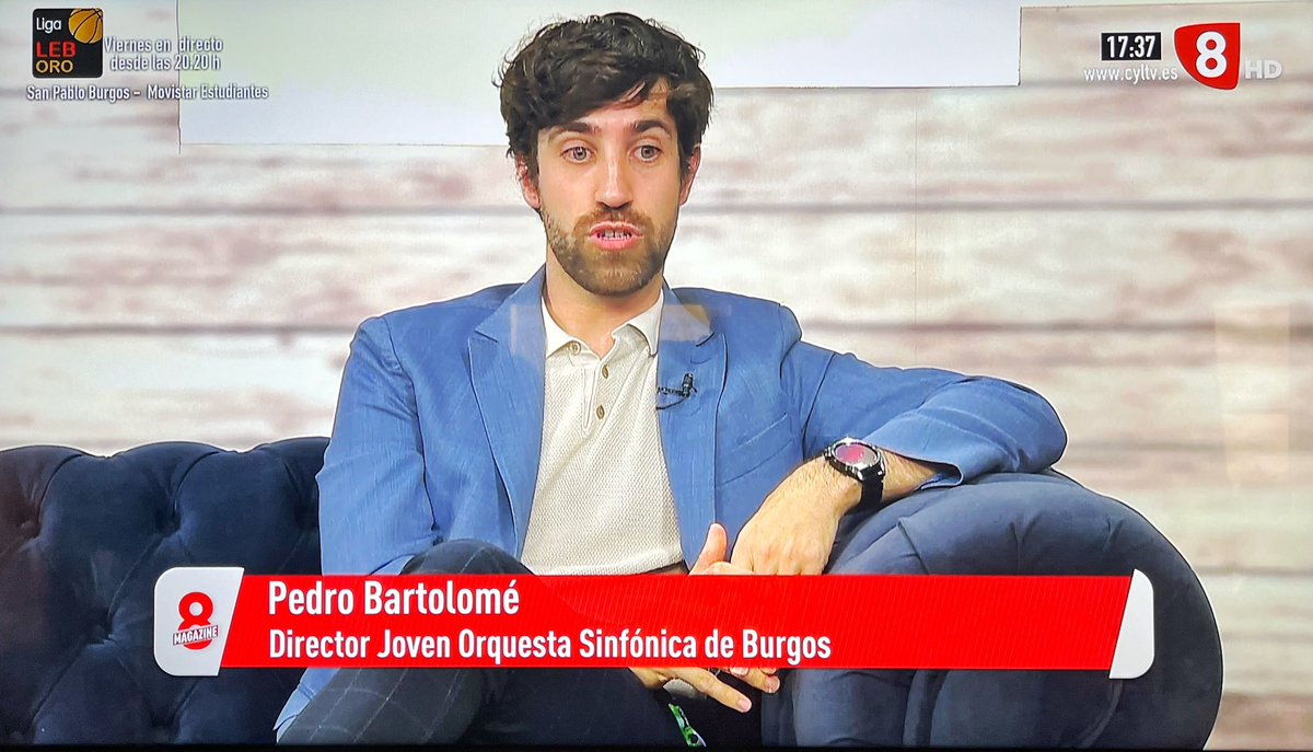 Esta tarde, <a href="/ChusDelgado/">María Jesús Delgado</a>, con <a href="/PedroBartolomeA/">Pedro Bartolomé</a> de <a href="/JovenOSBU/">JOSBU - Joven Orquesta Sinfónica de Burgos</a> y Jesús Gadea (Casa de las Musas), comentando el festival solidario #25VecesGraciasBurgos que tendrá lugar los próximos días 9 y 10 de junio en #Burgos …en <a href="/la8burgos/">La 8 Burgos</a>. #párkinson #festival #música #BurgosSeMueve