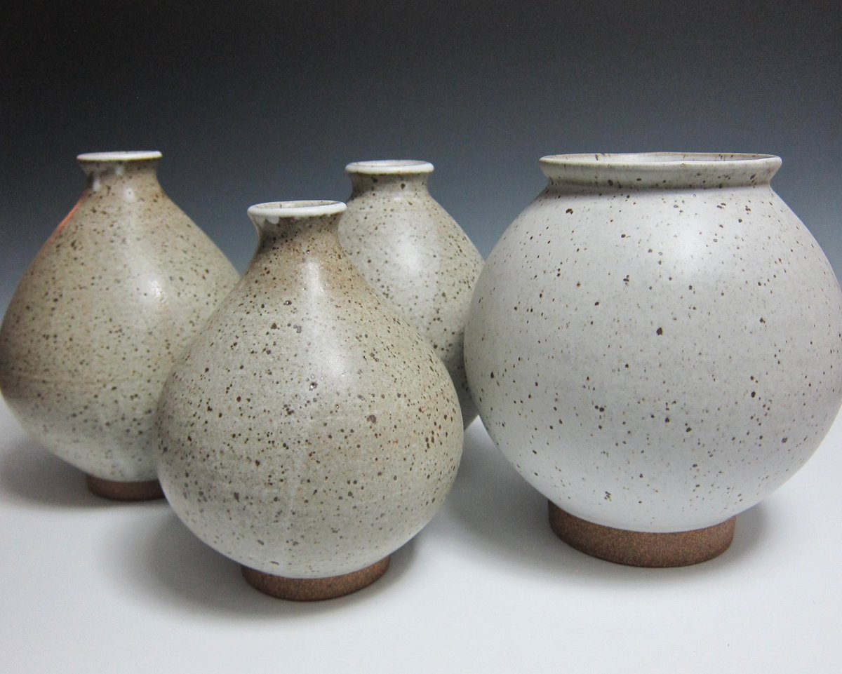 This speckled crew from the last firing as well as a few others all added to my Etsy shop. Give it a look see! #jasonfoxceramics 
.
.
.
.
#flowerbottle #moonjar #modernceramics #wheelthrownpottery #clay #fineart #interiordecor #madeinla