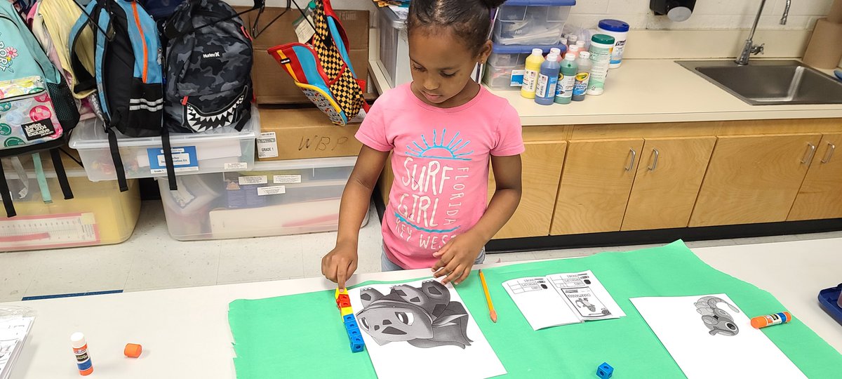 WBPBruins's tweet image. Our First Graders are awesome at measuring their newly captured @Pokemon! #WalkinginBruinPride #engageCPS