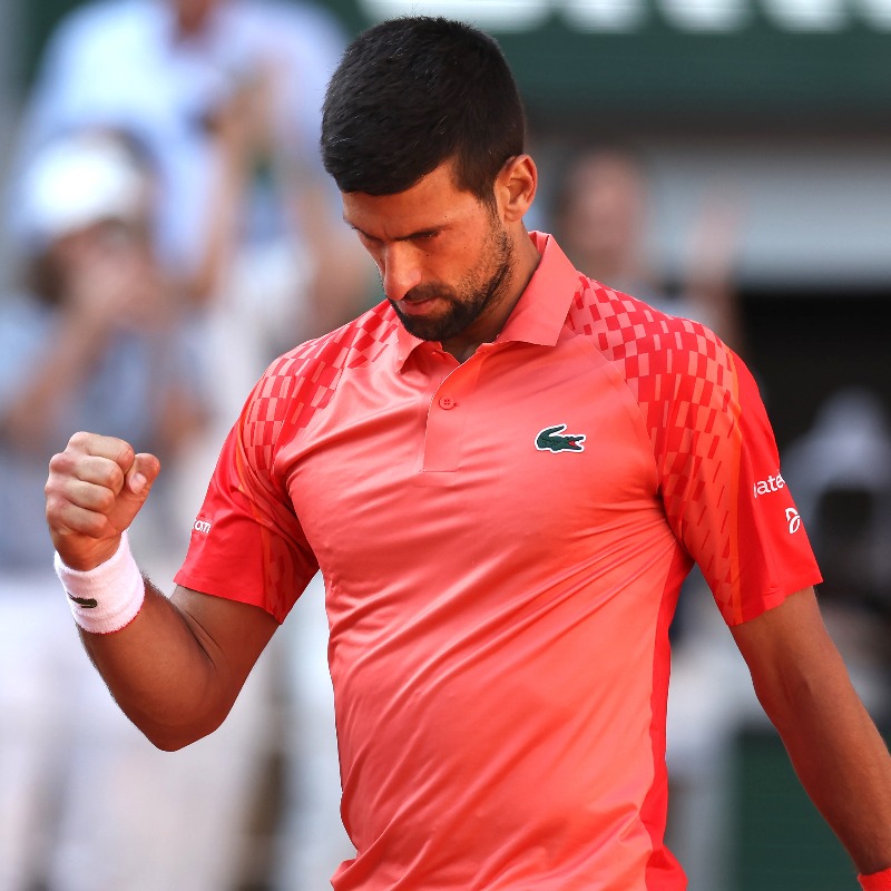Tennis's tweet photo. 60 SECOND WEEKS! 💥

🇷🇸 @DjokerNole has reached the second week of a Grand Slam for the *SIXTIETH* time in his career after a 7-6(4) 7-6(5) 6-2 victory over Alejandro Davidovich Fokina at Roland Garros. 💪

15 at Australian Open
17 at Roland Garros
14 at Wimbledon
14 at US Open