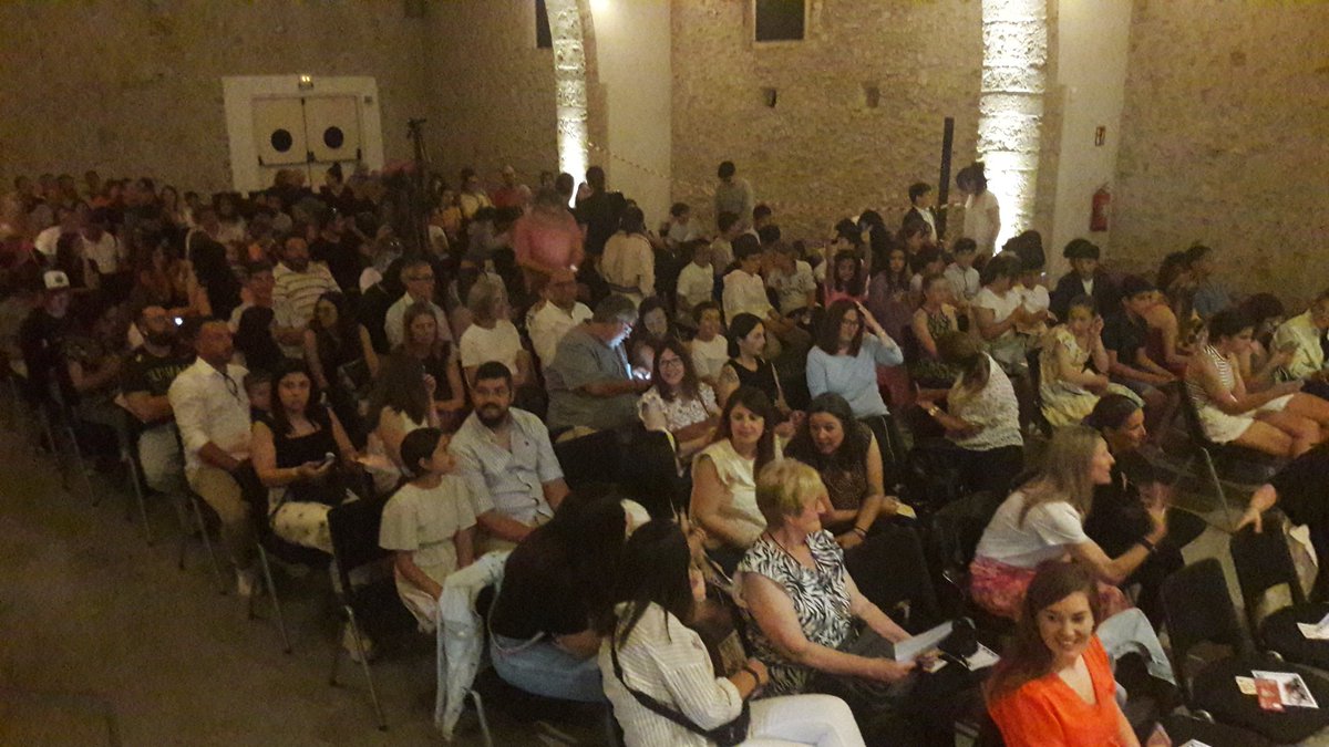 aulamedia's tweet photo. La sala plena... cinema! https://t.co/RXK3wgrXAB