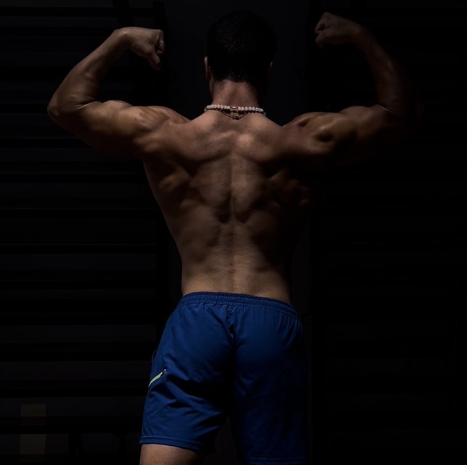 Hit my back and I will backshot you 🍑 https://t.co/W2uYjomd53