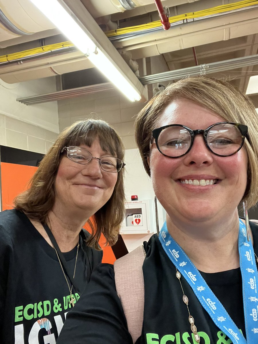 Best part of presenting…catching up with the best in the education business! #ignitecon23 <a href="/DiscoveryEd/">Discovery Education</a> #publishedauthor <a href="/EctorCountyISD/">Ector County ISD</a>