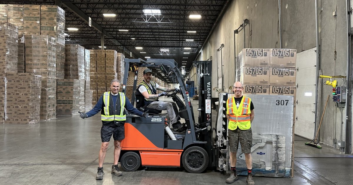 Our mill in New Westminster, BC was thrilled to support their local community @New_Westminster in the @VanFoodBank Mayor’s Food Bank Challenge with a donation of 375 cases of away-from-home and consumer bathroom tissue products.