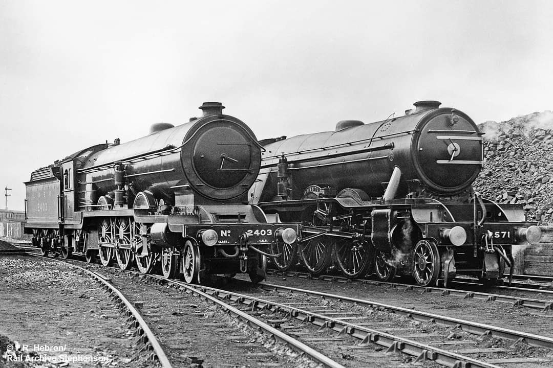 The Raven A2’s actually steamed better than the A1’s, but consumed more coal per mile, ending up with the A1’s becoming the LNER’s express engines