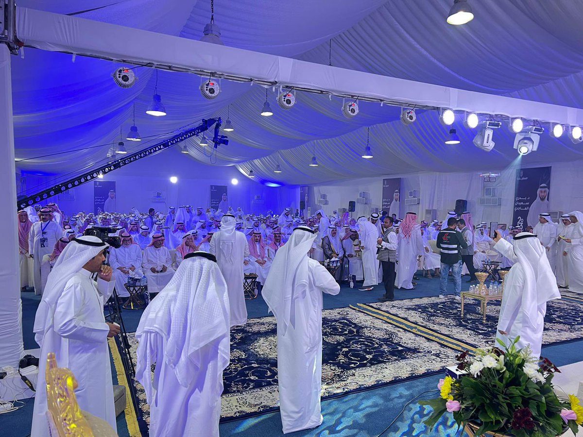 badrisuidan's tweet photo. جانب من الحضور في مقر اخوكم ومرشحكم

الدكتور #بدري_سعيدان_الماجدي 

قبل انطلاقة الندوة بنصف ساعة

#الدائره_الرابعه
#بني_غانم https://t.co/Hel22vfSRq