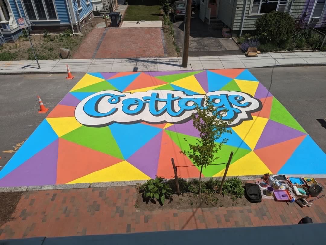 CportNeighbors's tweet image. Cottage Street Block Party in the making! Impressive artwork by @ashley_snight and lots of neighbors helping. Go check it out! And join the rest of the activities through the weekend.