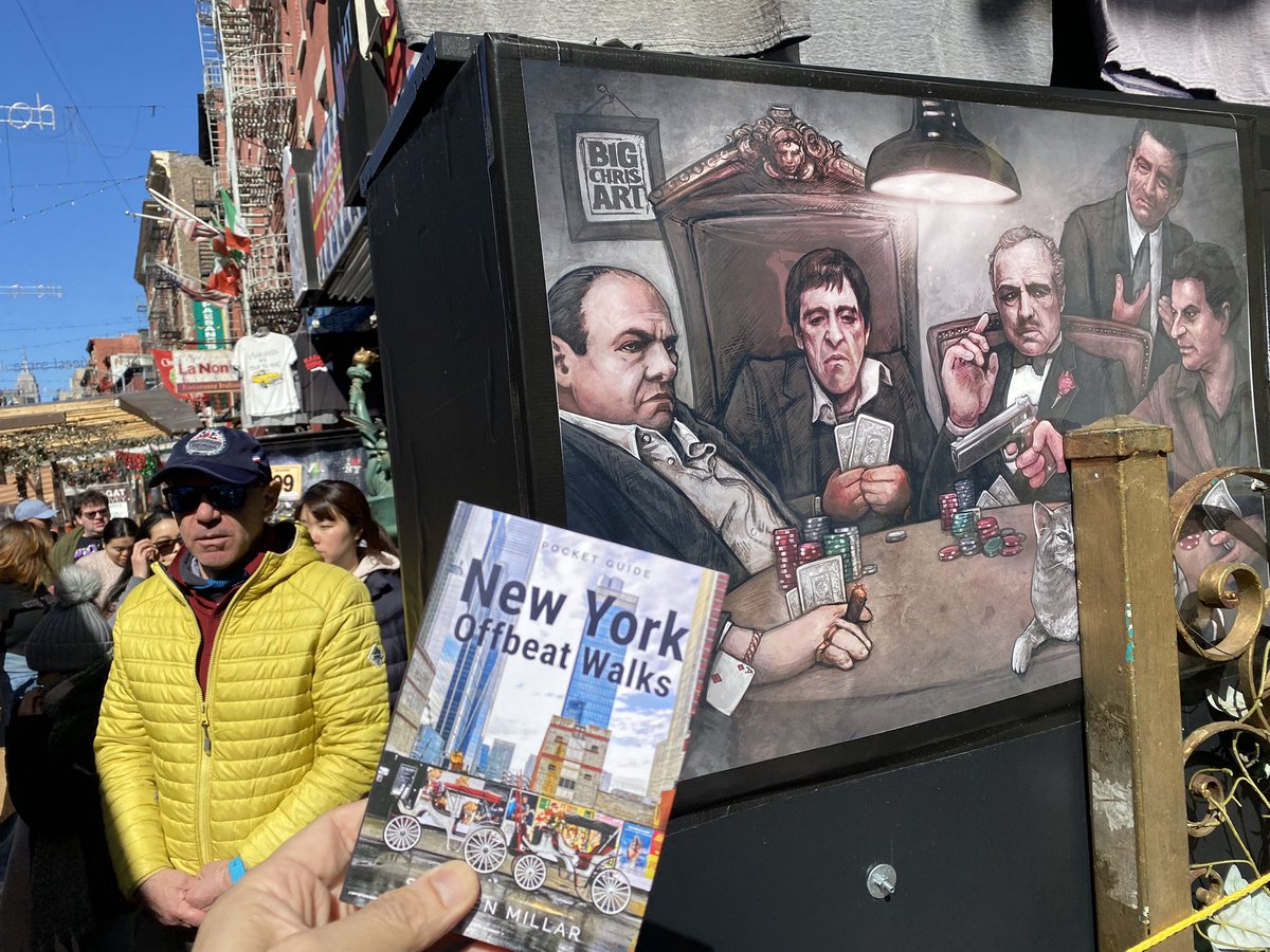📢 Just Released: Explore hidden gems in NYC with NEW YORK OFFBEAT WALKS! 🚶‍♀️🏙️ Uncover the quirkier side of the city that never sleeps. Get your pocket-size book and embark on an adventure like no other! Discover intriguing stories and unique locations. museyon.com/shop/new-york-…