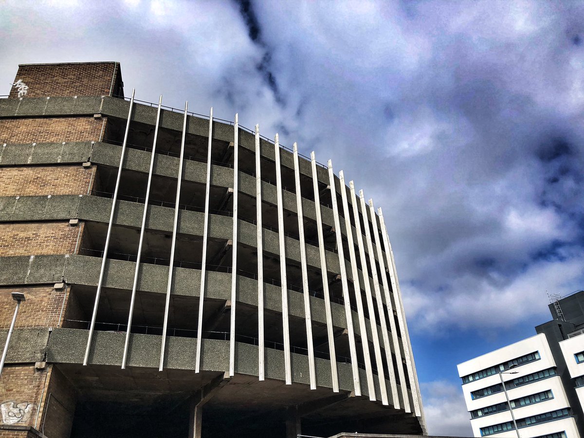 matt_cork's tweet photo. Quick wander around the mean streets of Hull this morning… 🏙️ 👊
#kingstonuponhull #hull #humber #architecture #modernism #brutalism #williammitchell #threeships #mosaic #alanboyson #listed https://t.co/HCbTjNWUH5