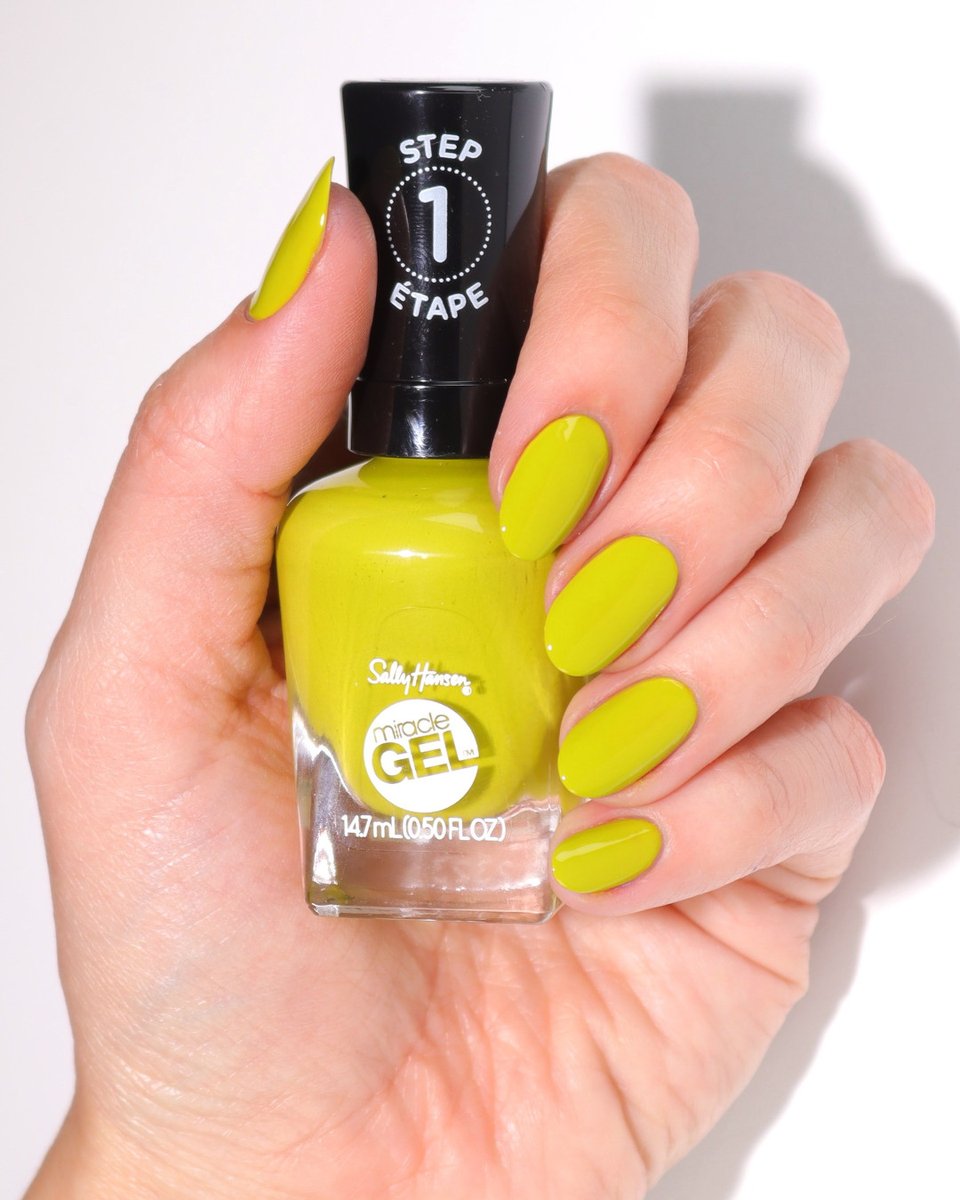 Up to 8 days of color &amp; shine? Go Figures! 😮💅<a href="/hannahroxit/">Hannah Lee</a>

Shop now: bit.ly/2Nk8sLV