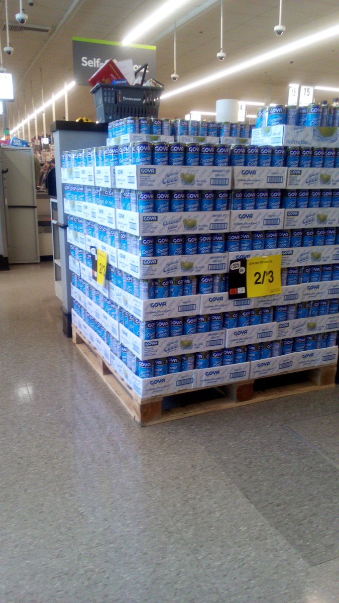 gatheringgina's tweet photo. Coconut water at #stopshop in Connecticut #stayhydrayted https://t.co/mC7dfljln8