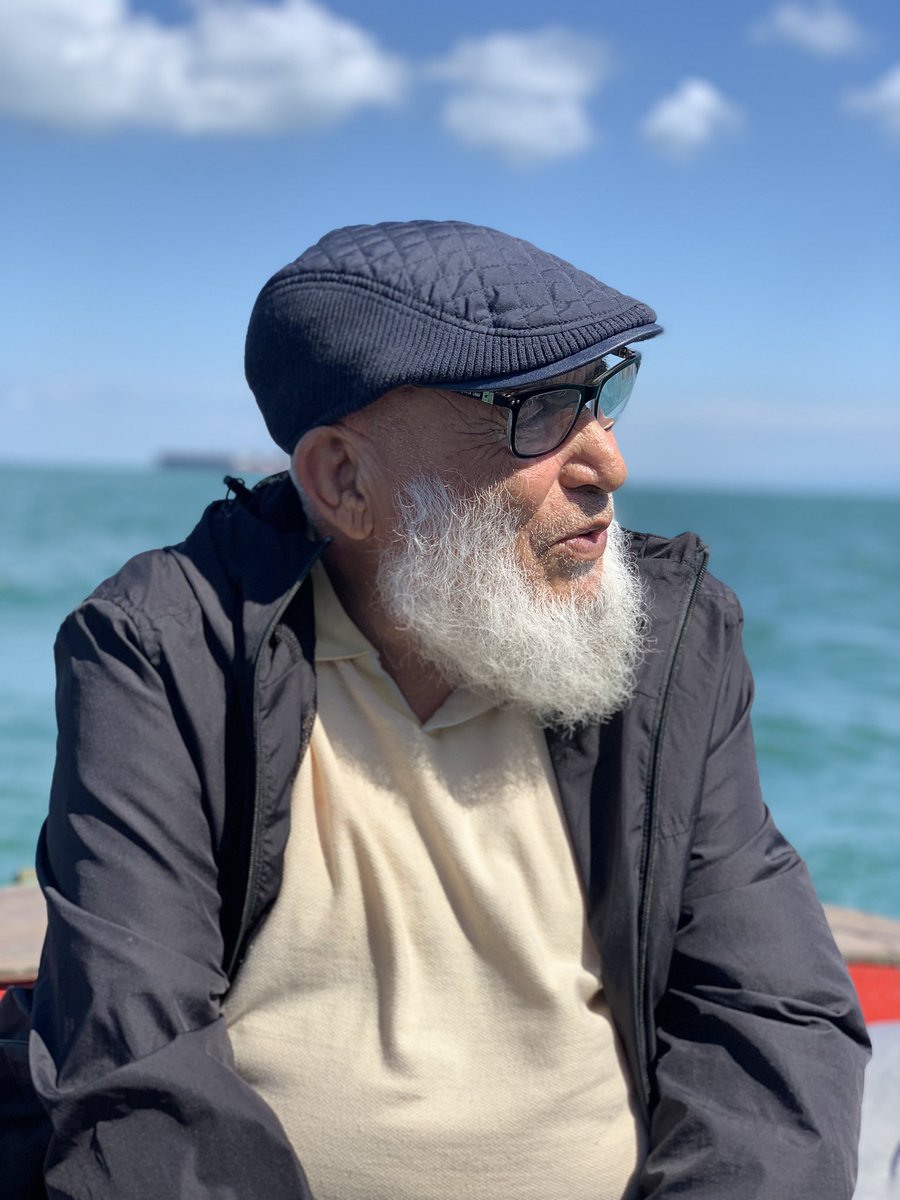 rdarmal's tweet photo. د فاتحې اعلان
ټولو امریکا میشتو دوستانو ته خبر ورکول کیږي،چې د کورنیو چارو وزارت د تامیناتو د پخواني مرستیال، ریاض الله درمل، د پلار ، خدای بخښلي ډاکټر محمد طاهر شینواري، چې جنازه یې په جلال اباد کې پخوا خاورو ته سپارل شوې، فاتحه یې د شنبې په ورځ ( د جون په دریمه) اخیستل کېږي ۱/۲ https://t.co/HTkfoL82Sy