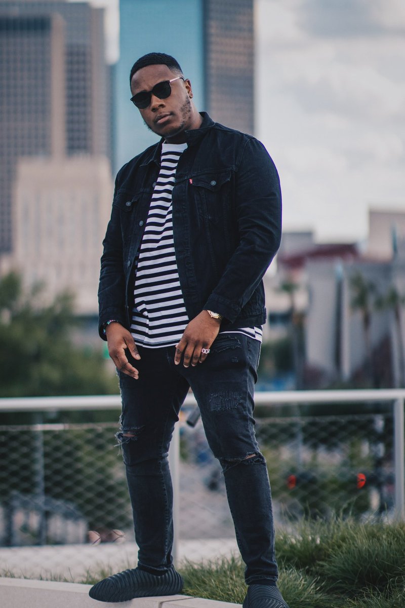 IamTraePerry's tweet photo. Don’t get ahead of yourself, better yourself. 🙏🏾 https://t.co/wc64AbjLXt