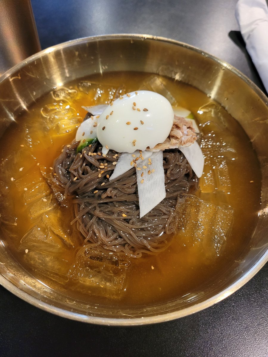 beckyhoai's tweet photo. @pockettangerine Naengmyeon at JooJoo confirmed 😊 https://t.co/eEfdbl4eQZ