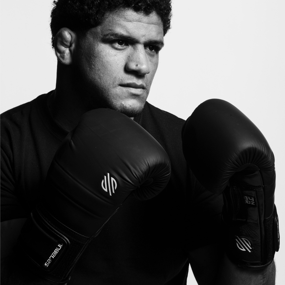 Sanabul's tweet photo. LAB SERIES BOXING GLOVE GIVEAWAY // Experience the future of striking with our Lab Series Collection.

HOW TO ENTER:

🥊 Follow @Sanabul on Twitter
🥊 RT and LIKE this tweet https://t.co/2O0gHdag1o
