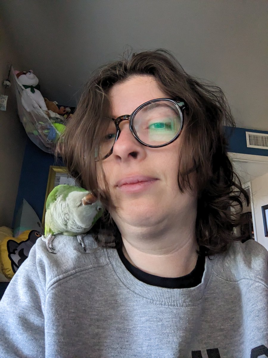 pigeonscratch's tweet photo. @FelixJBerrios My name is Alysia (she/her)! I'm an aspiring Conservation Biologist (1 yr left)! I love birds and volunteer regularly with Liberty Wildlife educating about birds of prey and doing orphan care for non-imprinting species. My original degree was drawing so I also love to make art! https://t.co/S9UAqEUHma