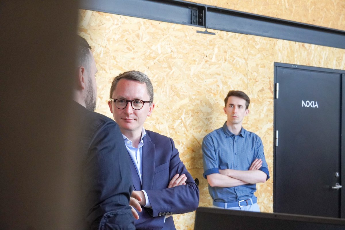 Paul Midy tweet media