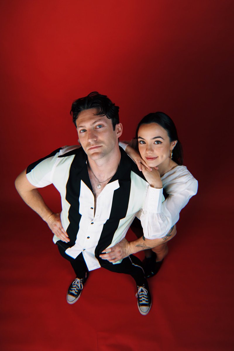 ButterflyTiger tweet media