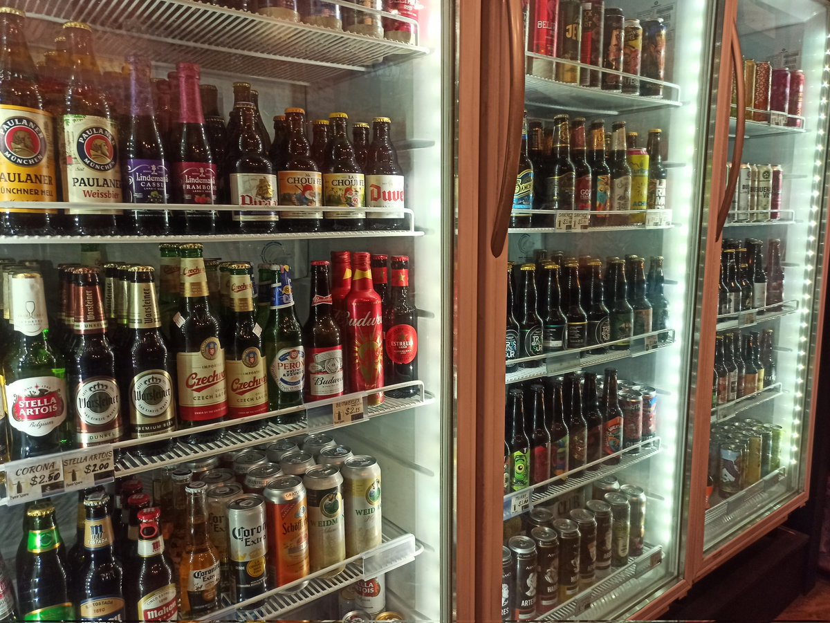 HappyMarket10's tweet photo. @MrLinkEc Cervezas!!! 🍻🍻 las mejores artesanales del #Ecuador las mejores marcas del mundo 😊! Estamos en #Cuenca, envíos a todo el país. https://t.co/PaBOp3d3Gf