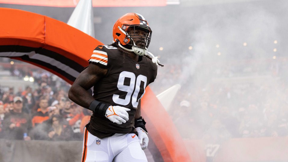 ESPN has named the Ravens as the best fit for FA DE Jadeveon Clowney.

Clowney will be going into his 10th season in the NFL this year.