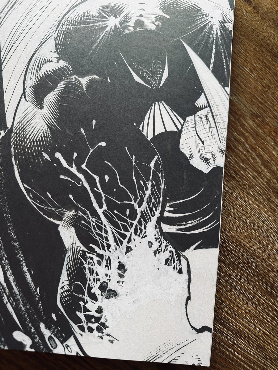 RoqueInc's tweet image. Help… I have an Artist Edition addiction. @sdunbier @IDWPublishing #samkieth #themaxx #ComicArt