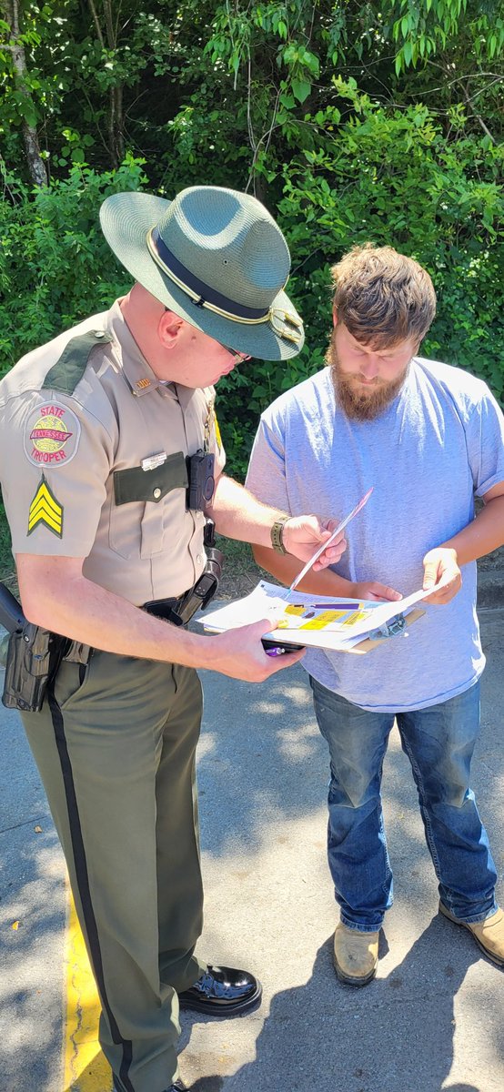 THPFallBranch's tweet image. @kingsportfire 
@NiswongerCHosp &amp;amp;
@THPFallBranch 
had an excellent turn out today for our Car Seat Checkpoint! We will have many more in the near future!
#ImATech
#BuckleUp
#EveryTrip
#Everytime
