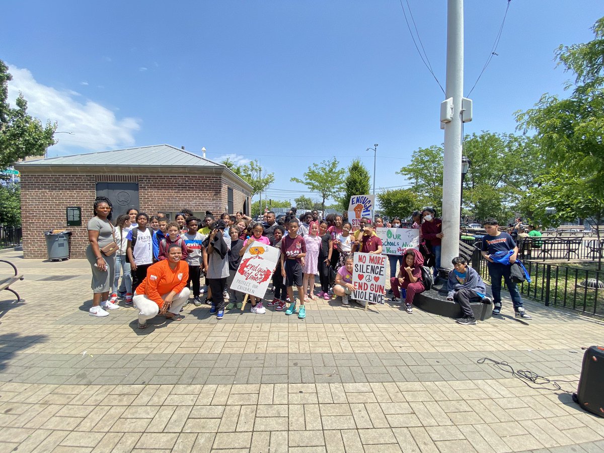 D8Connect tweet media