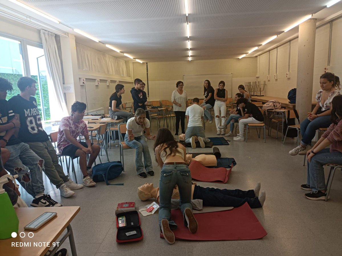 INS MariadeBell-lloc tweet media