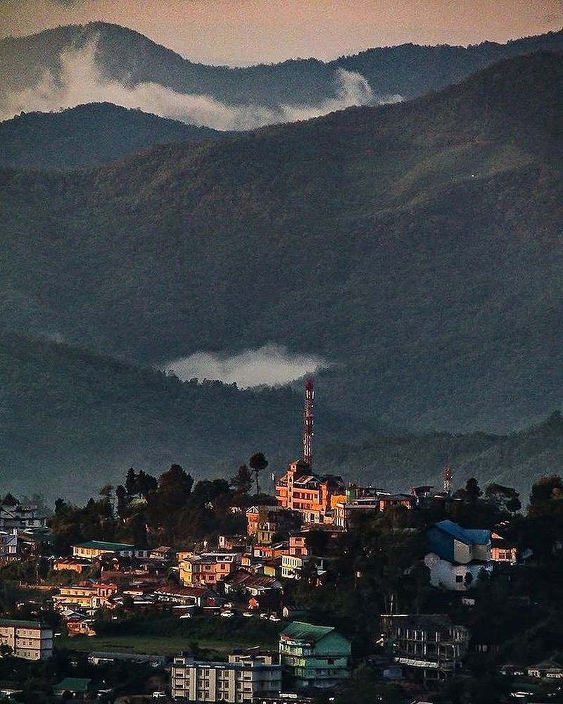 A captivating view of Kohima, the cultural hub of the Nagas.

@discoverenindia.ig