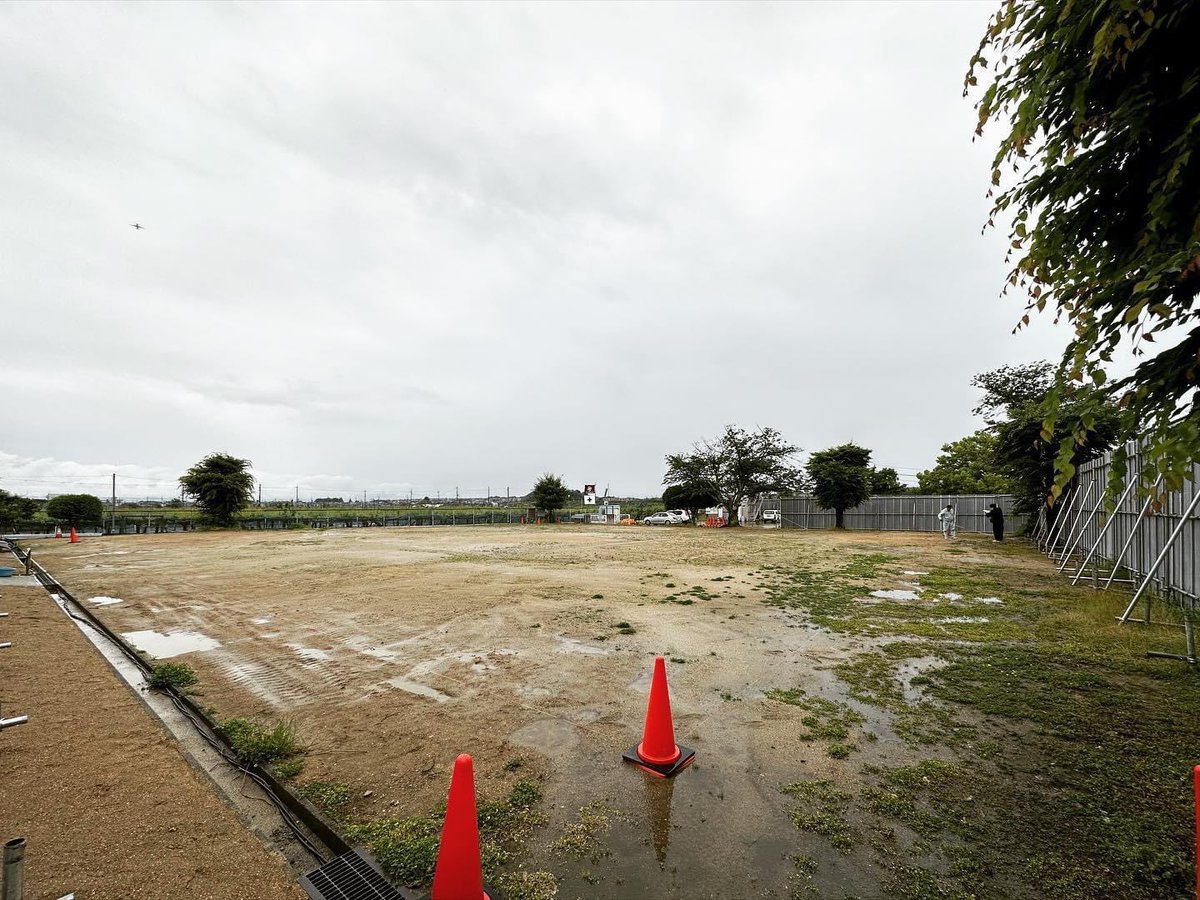 kinoarchi's tweet image. 奈良県斑鳩町のこども園、地縄確認。
木造平屋延床面積、約1000平米。さすがに広々。
@kino_architects #masahirokinoshita #kindergarten #woodstructure #nara #ikaruga #architecture