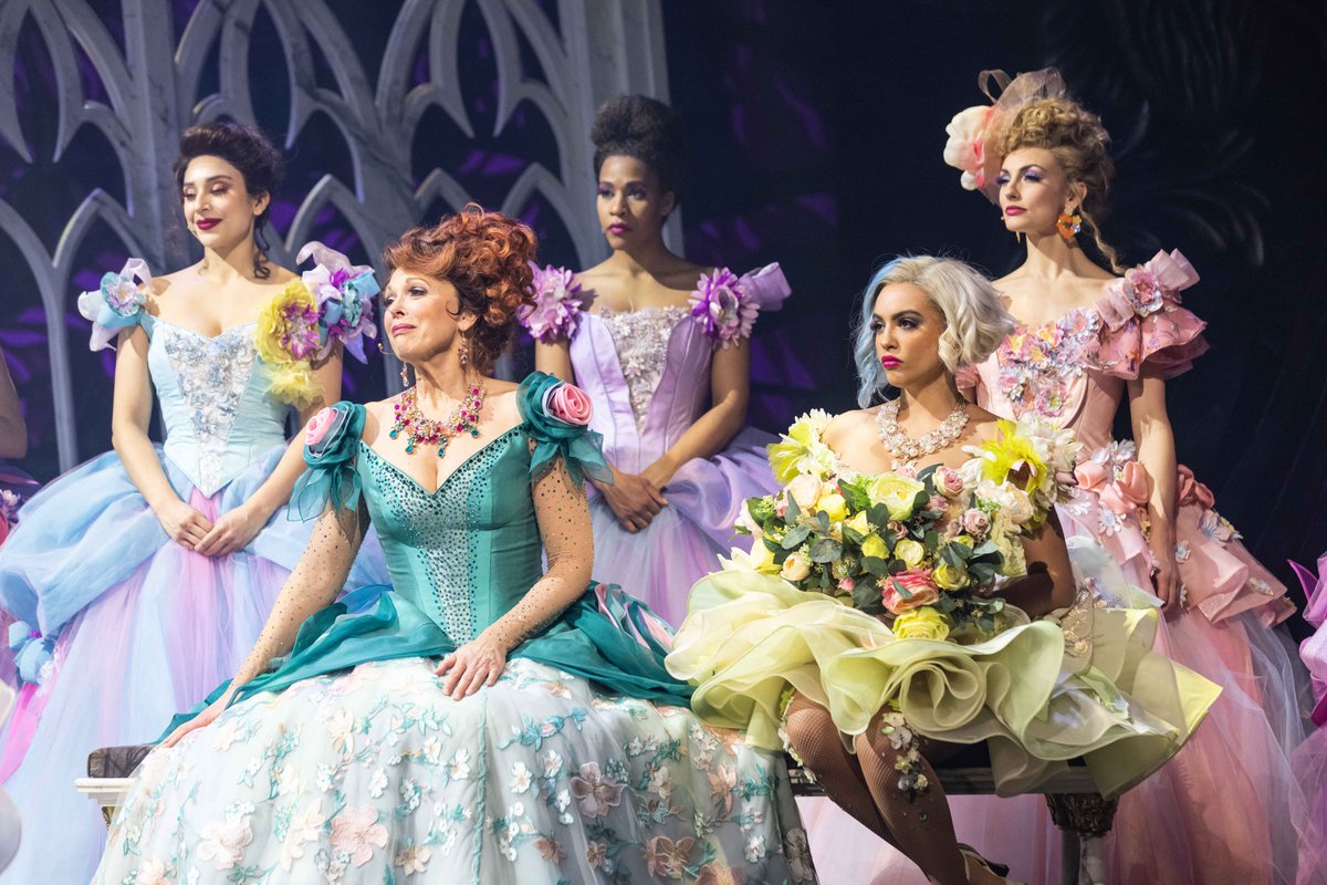 This is your last chance to visit Belleville. Let’s have one last Ball. ✨