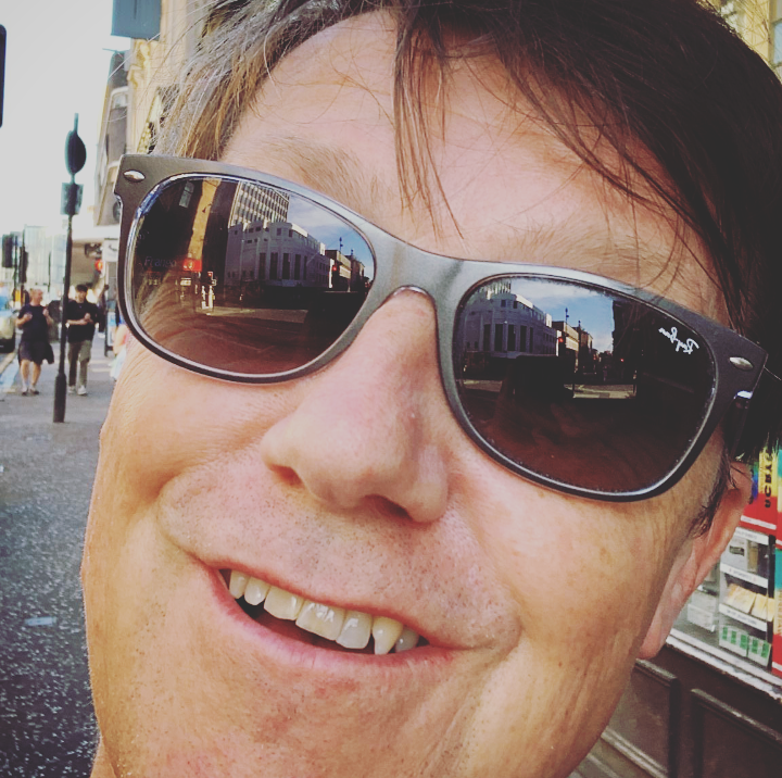 SouthwarkStory's tweet image. I'm in Glasgow for #weewrite @AyeWrite 
 It is sunny &amp;amp; basically ace here.

Tomorrow I will be out and about with #MrMen and #LittleMiss
#storytelling