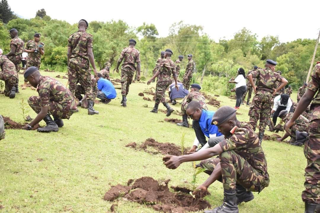PHIAMAX's tweet image. Nakuru county government under the able leadership of Governor @susankihika  means business. 

Today a  total of 22,000 trees were  planted in Subukia sub-county and Dundori forest in Bahati sub-county.

#focusedonservicedelivery #KaziBilaKelele