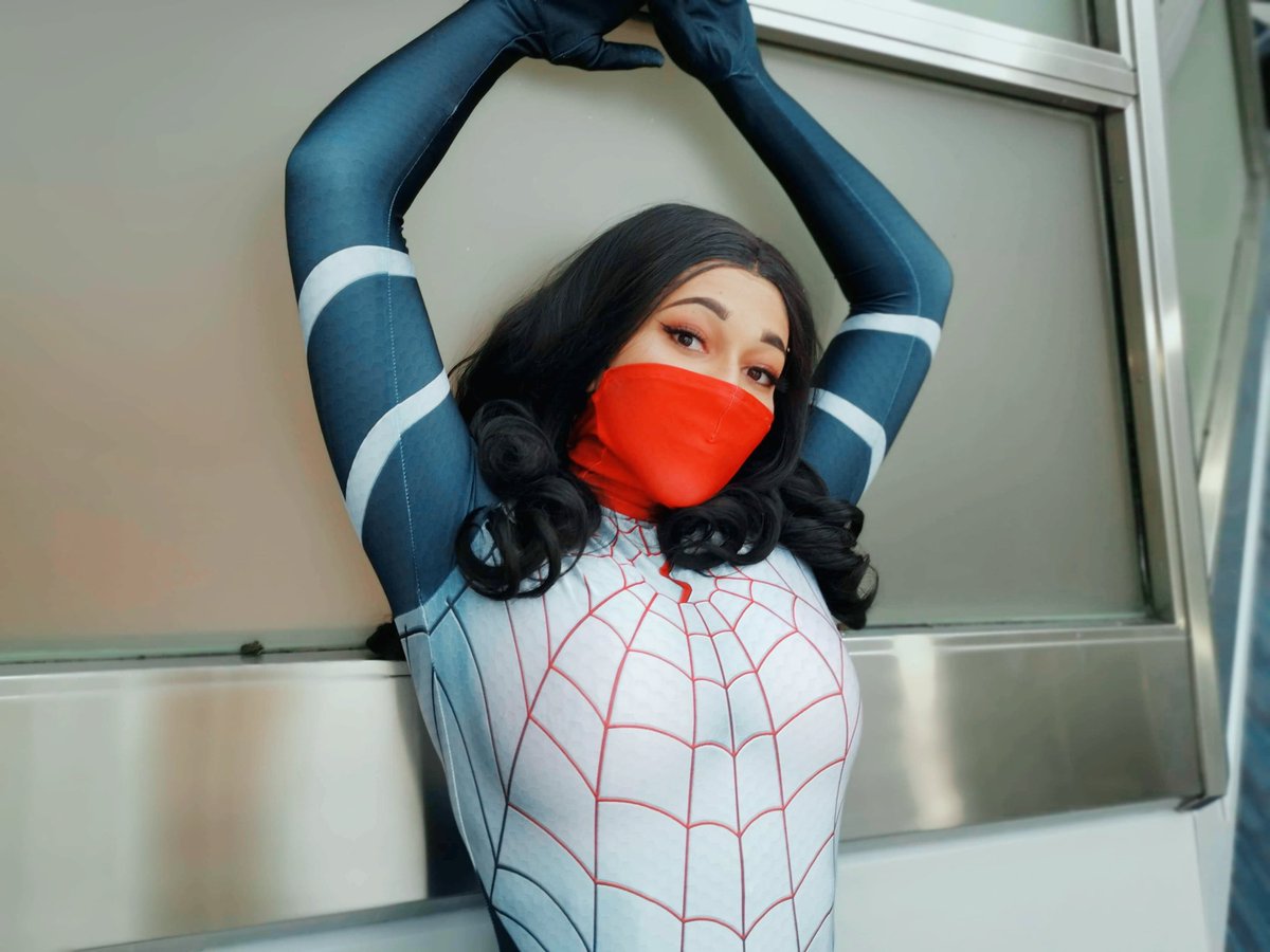 Thought I’d post pictures of my best girl Silk to celebrate Spiderverse  release day 🕸️🕷️❤️🖤🤍 

#SpiderManAcrossTheSpiderVerse