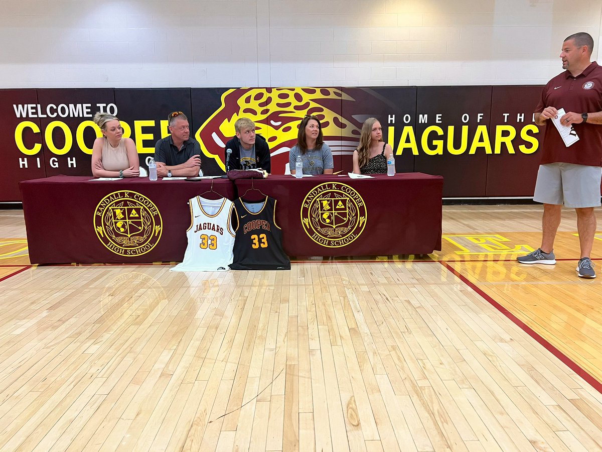 Cooper Basketball tweet media