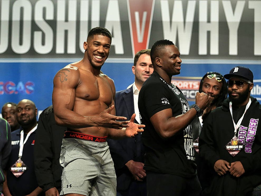 Anthony Joshua'nın menajeri Eddie Hearn, Dillian Whyte'a rövanş maçı için teklif yaptıklarını söyledi. Hearn, karşılaşmayı 12 Ağustos'da yapmayı hedeflediklerini belirtti.