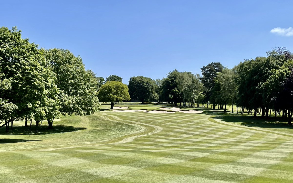 The Golf Guide tweet media