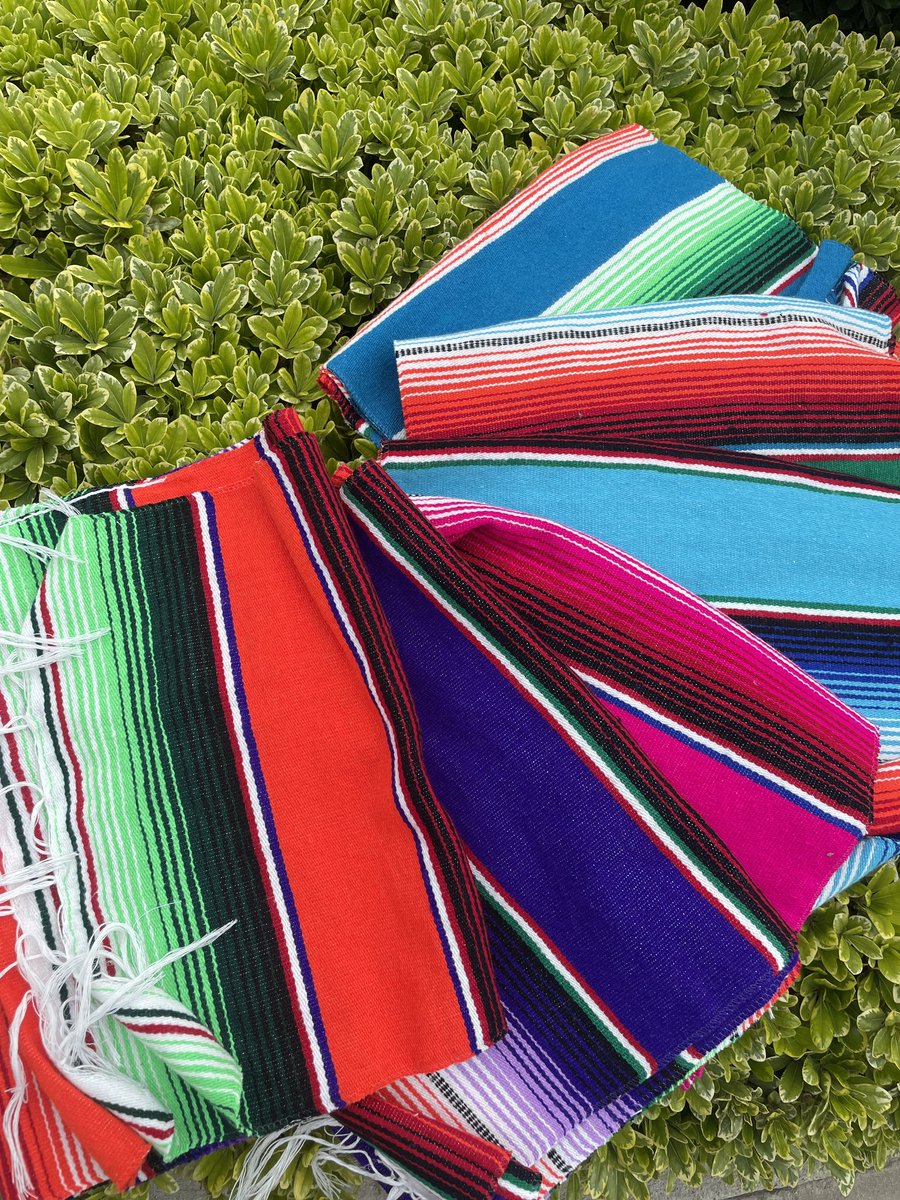 Get ready for the festive parties with our table runners! 🎉🇲🇽
🔎Shop: Sarape Saltillo Table Runner
Available in MANY colors! 🤩

shop rodeodurango.com or link in bio #explorepage #rodeodurango #artesaniasmexicanas #festiveparty